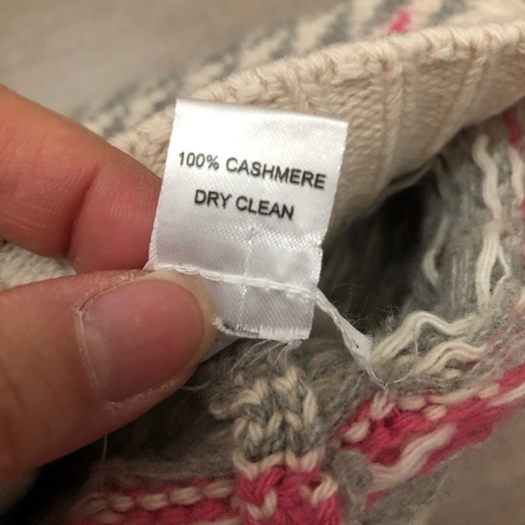 PORTOLANO Cashmere beanie with pompom - Picture 5 of 5